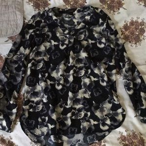Ann Taylor XS full sleeve blouse
